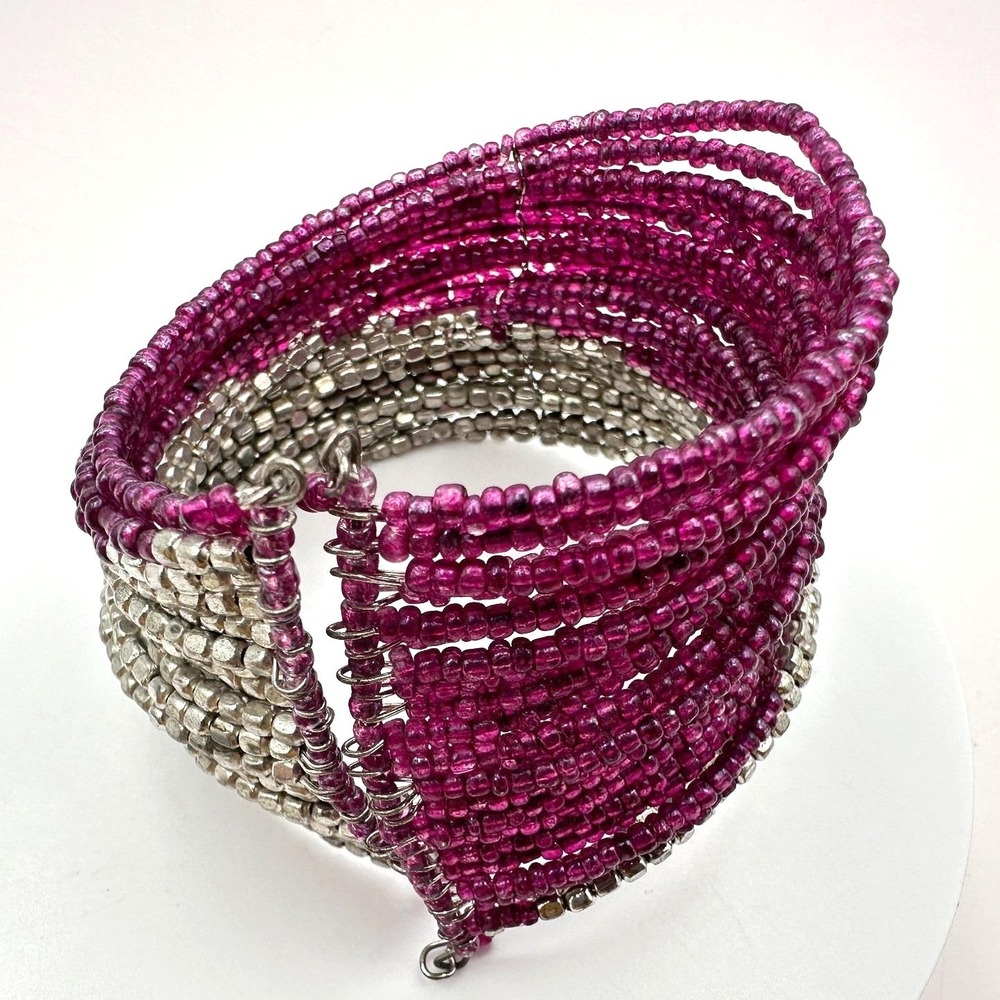 Vintage‎ Multi Strand Seed Bead Cuff Bracelet Magenta Purple Silver Tone Block